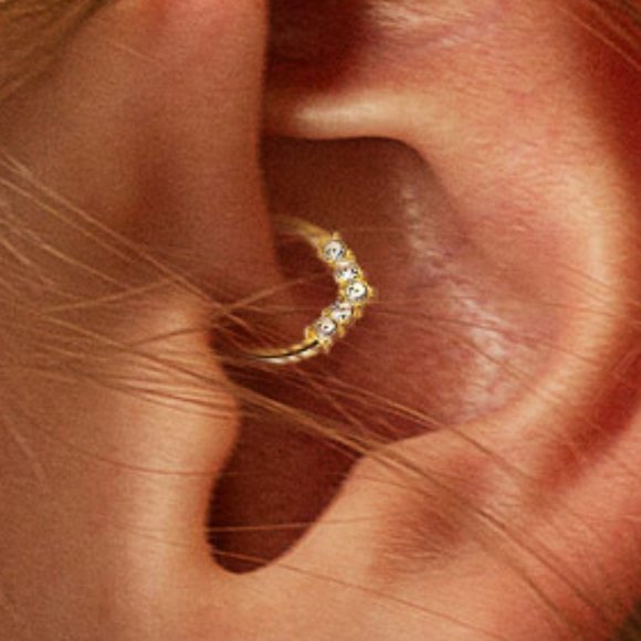 Endless Hoop Nose Ring or Cartilage Ring 18g 8mm - Picture 4 of 4